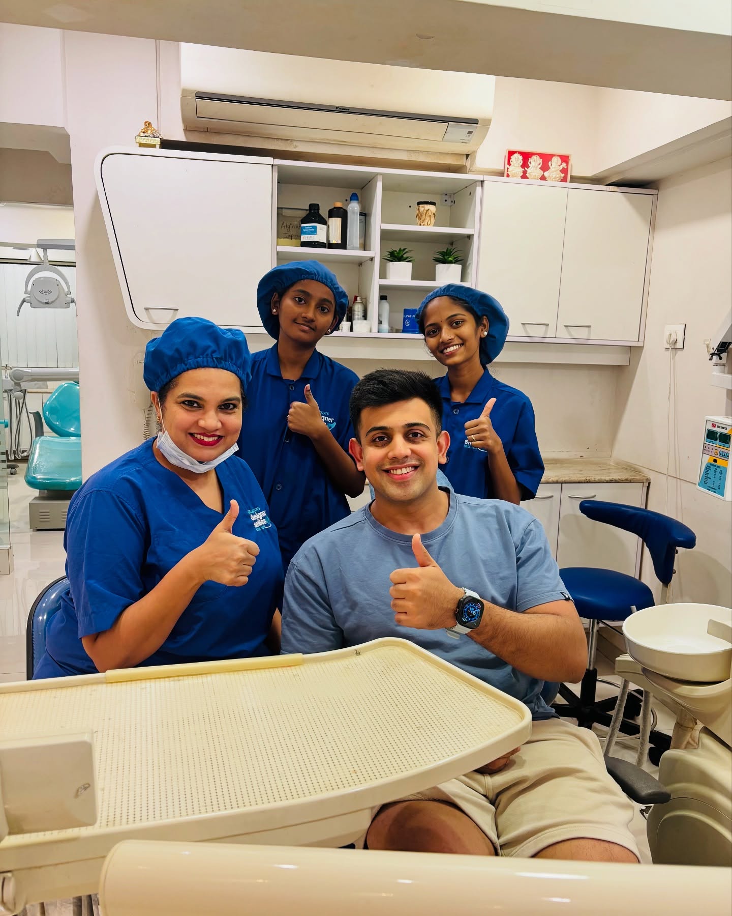 The Designer Smiles clinical team at work The Designer Smiles clinical team at work
